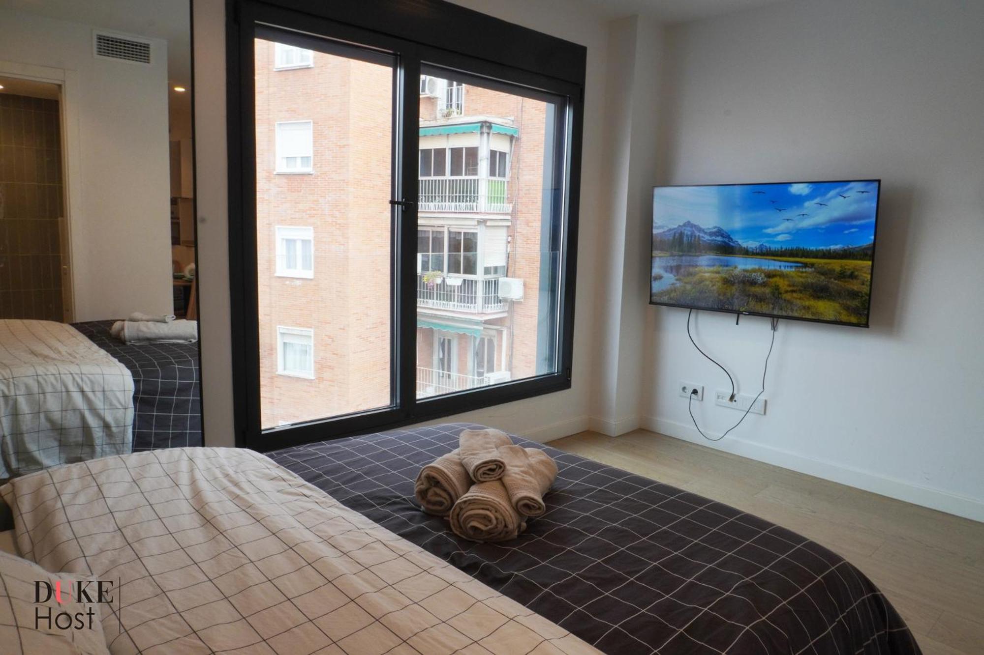 Castilla Luxury B Apartments มาดริด ภายนอก รูปภาพ